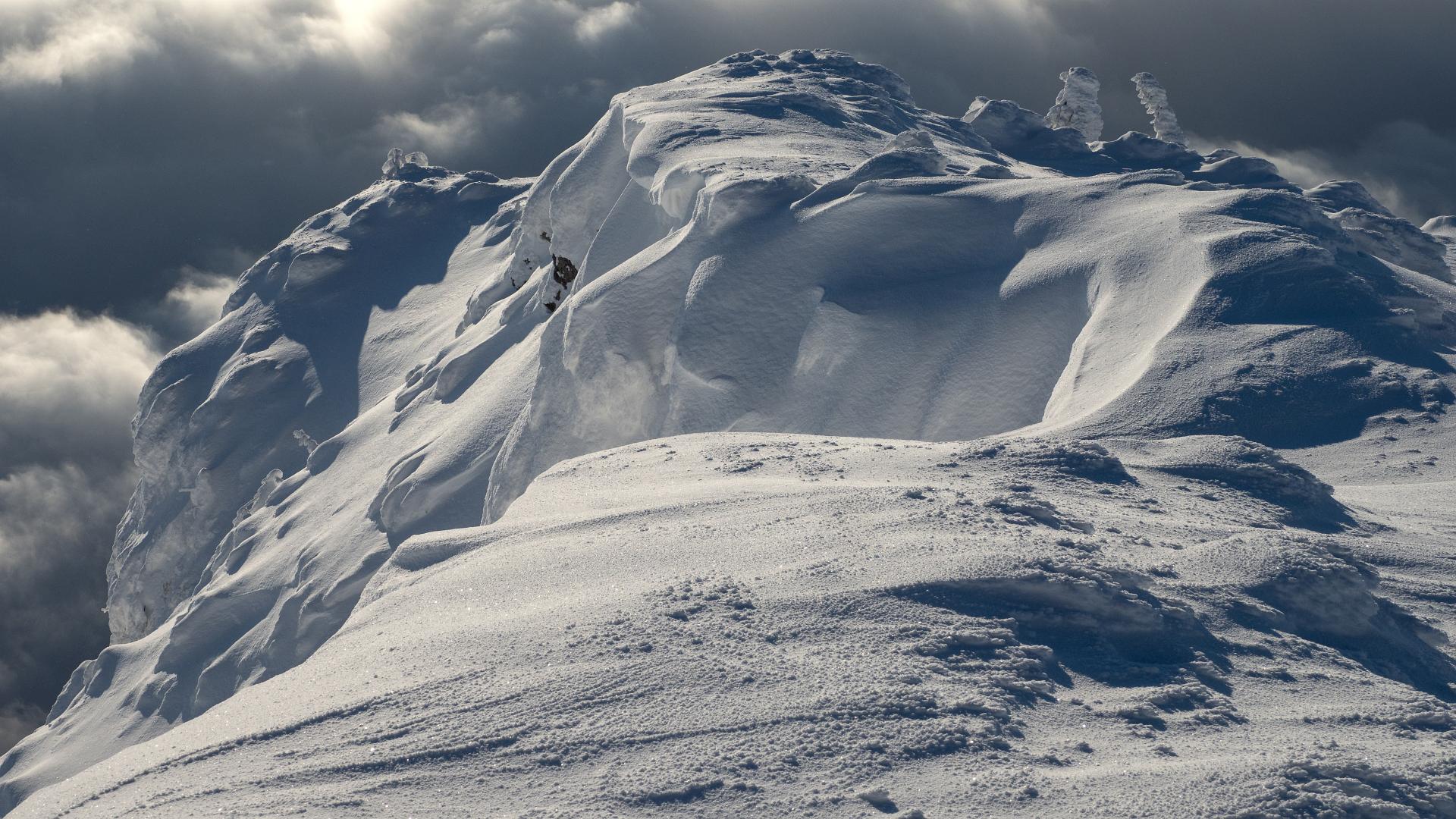 Lodowe rzeźby na Wielkim Choczu
